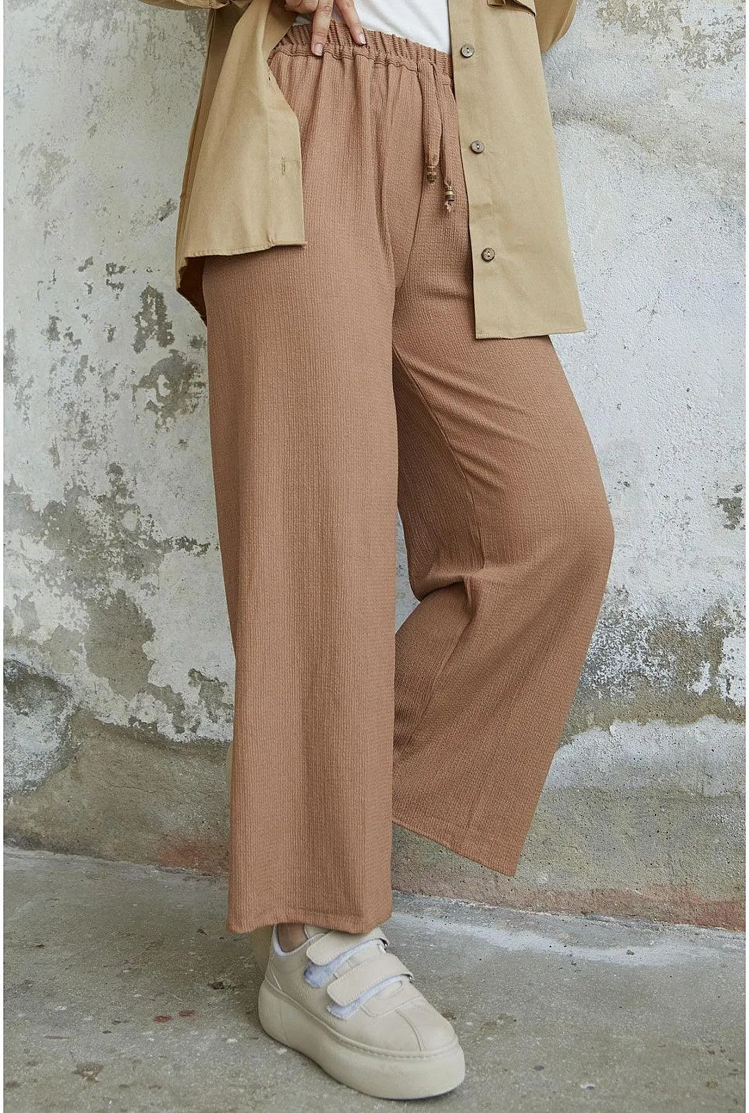 Wrinkled Fabric Pants with Elastic Waist - Milk Brown